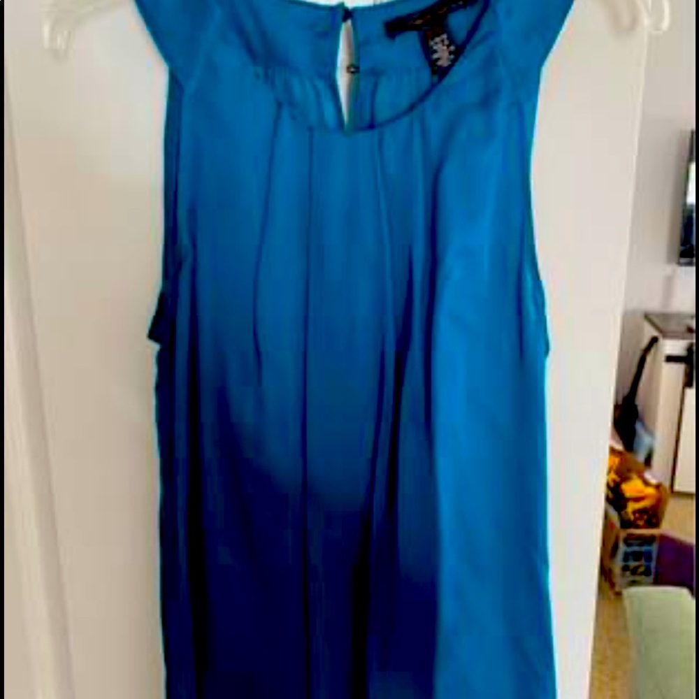 Kenneth Cole Teal/Blue satin top, Large